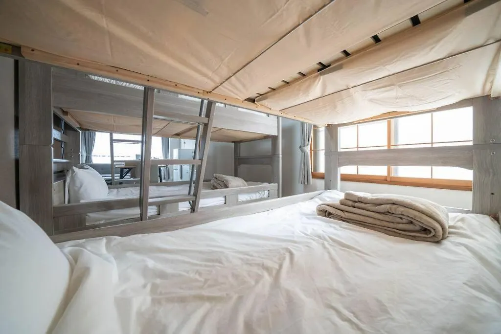 Guesthouse Cobo Otaru Giappone